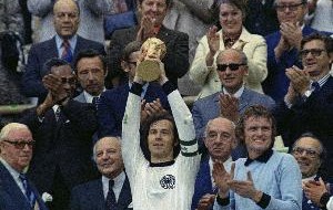 奥根塔勒长文致敬贝肯鲍尔：难以相信你已离开，你活在每个故事里