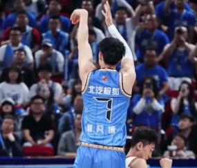 北京收官战强势输出！全民皆兵统治攻守，新外+2将复出发挥不错|吉林|曾凡博|丘天|篮板|比赛_新浪体育_新浪新闻